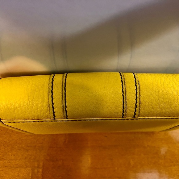 ON SALE!! MCM Calfskin Medium Tri-Fold Wallet - Picture 7 of 8